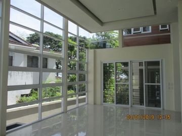 House and lot for sale or rent in Cebu City, Ma. Luisa 5-br,Brand New 4-level with elevator