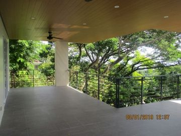 House and lot for sale or rent in Cebu City, Ma. Luisa 5-br,Brand New 4-level with elevator
