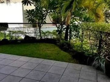 A0469 Spacious 5 Bedroom House For Sale in Mckinley Hill Village Taguig