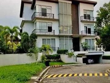 A0469 Spacious 5 Bedroom House For Sale in Mckinley Hill Village Taguig
