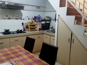 Rumah Dijual Cepat Lokasi Rungkut Permai, Surabaya