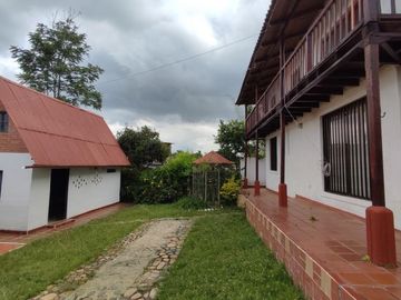 casa en venta en borrero ayerbe. Cod V15186