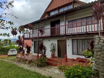 casa en venta en borrero ayerbe. Cod V15186