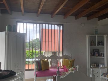 casa en venta en borrero ayerbe. Cod V15186