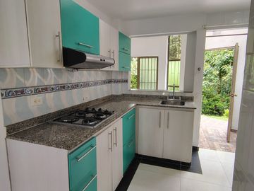 casa en arriendo en alamos. Cod A125312