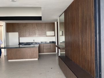 Casa en venta tipo TownHouse en Residencial Xcanatún