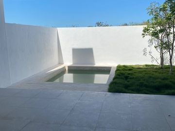 Casa en venta tipo TownHouse en Residencial Xcanatún
