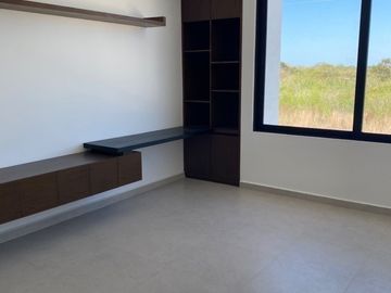 Casa en venta tipo TownHouse en Residencial Xcanatún
