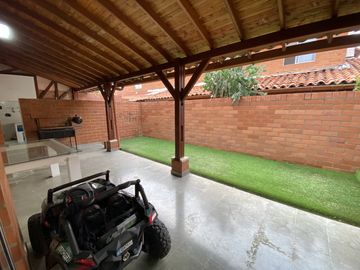 casa en venta en cinco soles. Cod V17149