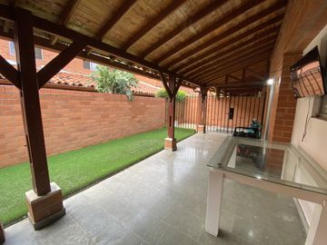 casa en venta en cinco soles. Cod V17149