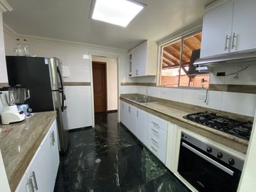 casa en venta en cinco soles. Cod V17149