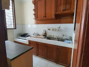 Rumah 2 Lantai Siap Huni Graha Family Surabaya