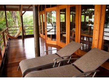 SEA Confiable Vende Resort en Bocas del Toro