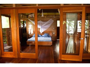 SEA Confiable Vende Resort en Bocas del Toro