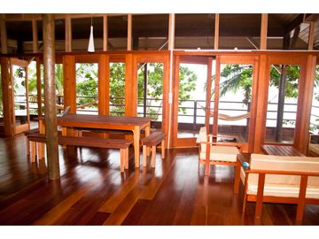 SEA Confiable Vende Resort en Bocas del Toro