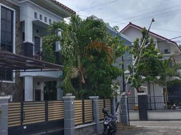 Rumah Full Furnish tengah kota sugeng jeroni, pojok beteng kulon
