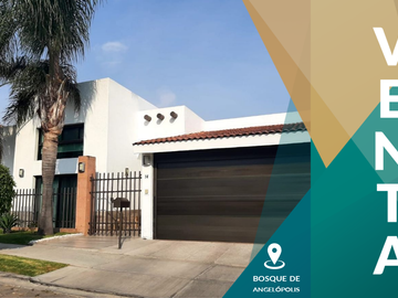 VENTA DE CASA AMPLIA EN BOSQUES DE ANGELÓPOLIS. PUEBLA.