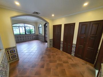 EN VENTA CASA URBANIZACION RÍO GRANDE  KM.1.5 - SAMBORONDON