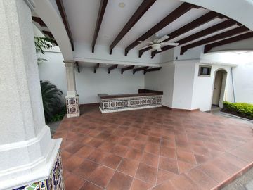 EN VENTA CASA URBANIZACION RÍO GRANDE  KM.1.5 - SAMBORONDON