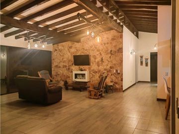Se vende finca independiente en el Carmen, Vereda las garzonas
