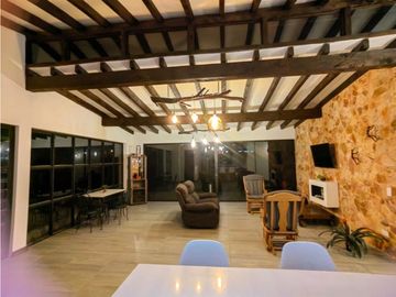 Se vende finca independiente en el Carmen, Vereda las garzonas