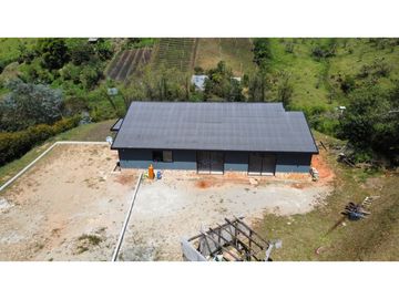 Se vende finca independiente en el Carmen, Vereda las garzonas