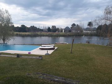 Casa 4 dormitorios alquiler en Los Castores, Nordelta