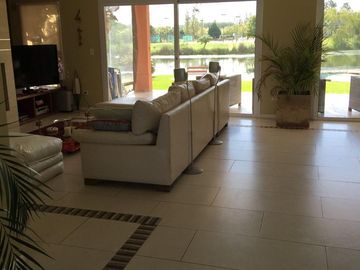 Casa 4 dormitorios alquiler en Los Castores, Nordelta