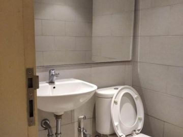 Apartemen Anderson, Full Furnish View: city