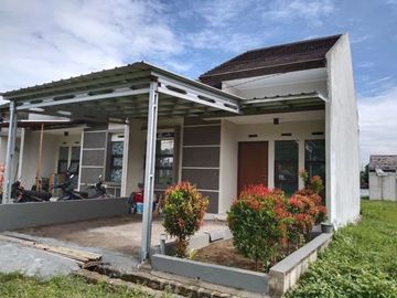 RUMAH CLUSTER PINGGIR JALAN RAYA CIPARAY BANDUNG
