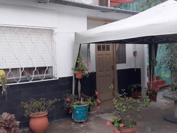 Casa PH en venta en Villa Dominico