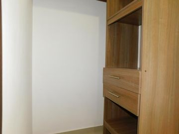 apartamento en arriendo en villa carolina. Cod A72299