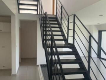 VENTA DE CASA EN CUMBRES DEL LAGO, JURIQUILLA.