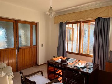 Casa en venta de 8 dorm. en La Serena