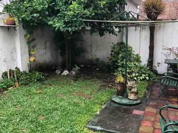 Departamento Tipo Casa en venta en Lanus Oeste