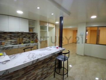 Se arrienda casa remodelada en Antofagasta con gran conectividad
