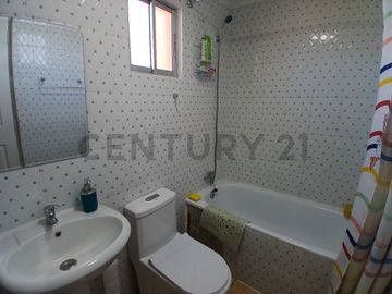 Se arrienda casa remodelada en Antofagasta con gran conectividad