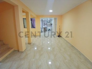 Se arrienda casa remodelada en Antofagasta con gran conectividad