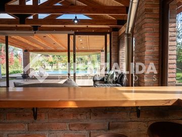 Parcela con casa 2d 2b mas piscina quincho