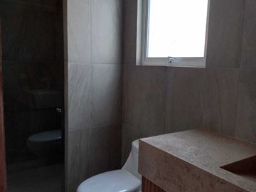SE VENDE HERMOSA CASA
