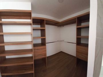 SE VENDE HERMOSA CASA
