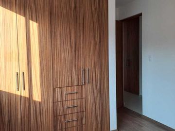 SE VENDE HERMOSA CASA