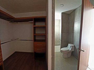 SE VENDE HERMOSA CASA