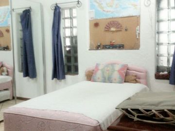 Dijual murah Rumah mewah 2 Lantai bonus tanah 1500 m2 di Pondok Ranji