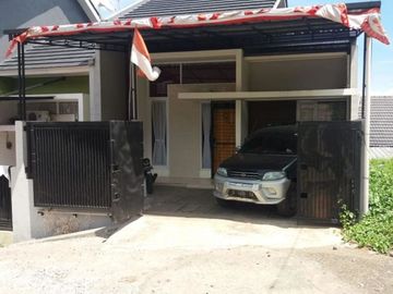 RUMAH GREEN VALLEY JATIHANDAP 725JT Dekat setra dago Dekat antapani &middot;