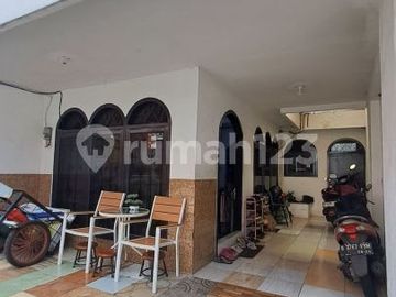Rumah.jual Rawamangun 2 Lantai.layak.huni Lokasi.strategis Harga 2.8M Nego