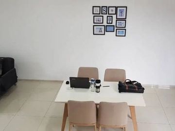 SEWA Townhouse baru di Cipete semifurnish 4Kamar untuk hunian!