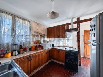Casa en Venta, amplio terreno, La Reina
