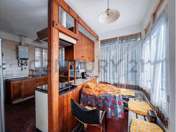 Casa en Venta, amplio terreno, La Reina