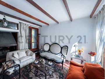 Casa en Venta, amplio terreno, La Reina